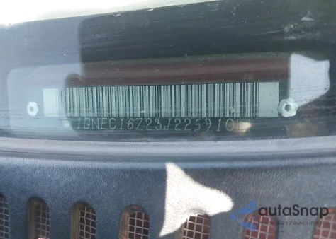 2003 Chevrolet Suburban 1500 Lt z USA, uszkodzony, nr VIN 1GNEC16Z23J225910